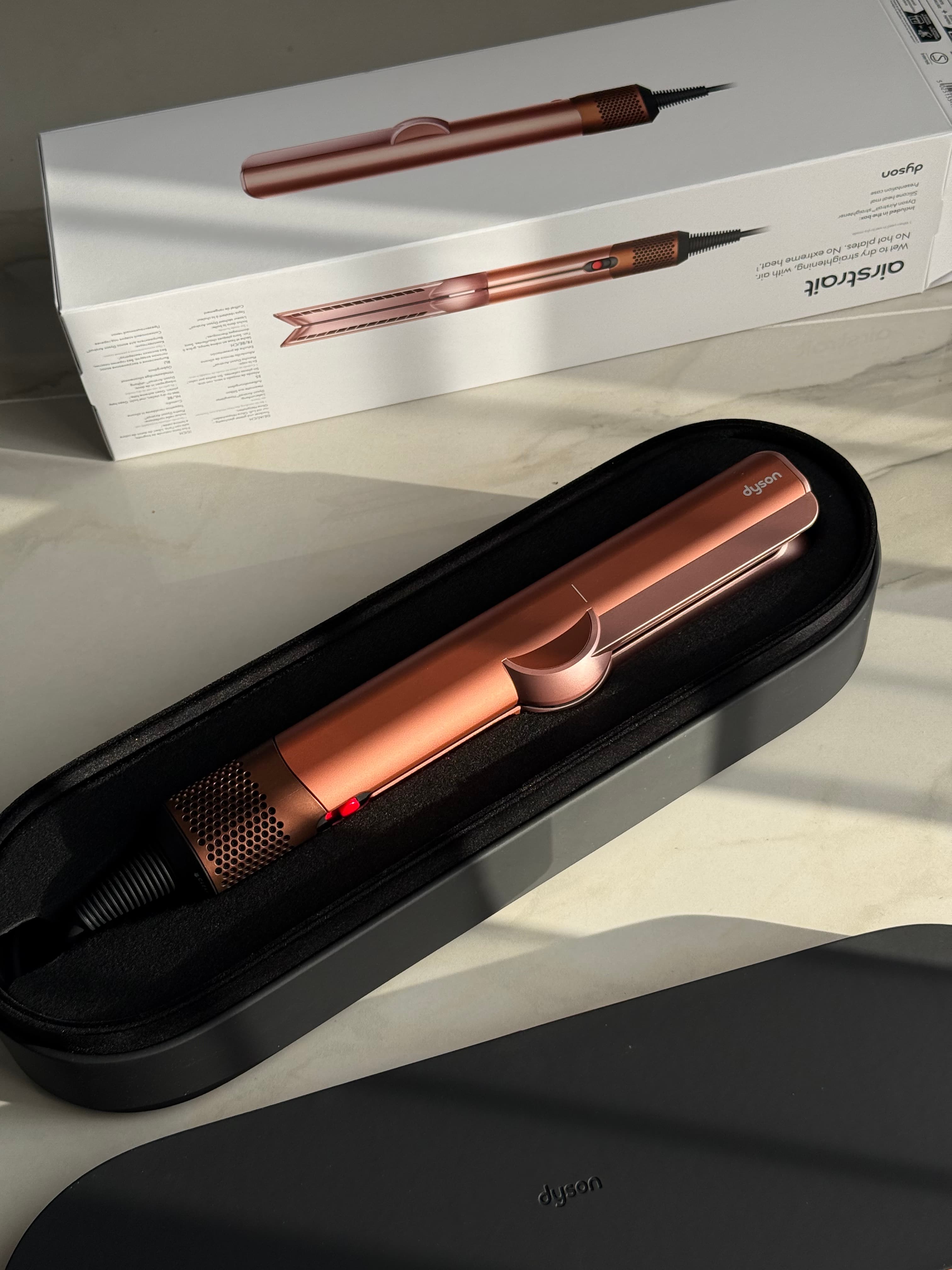 Dyson Airstrait HT01 Amber Silk 3