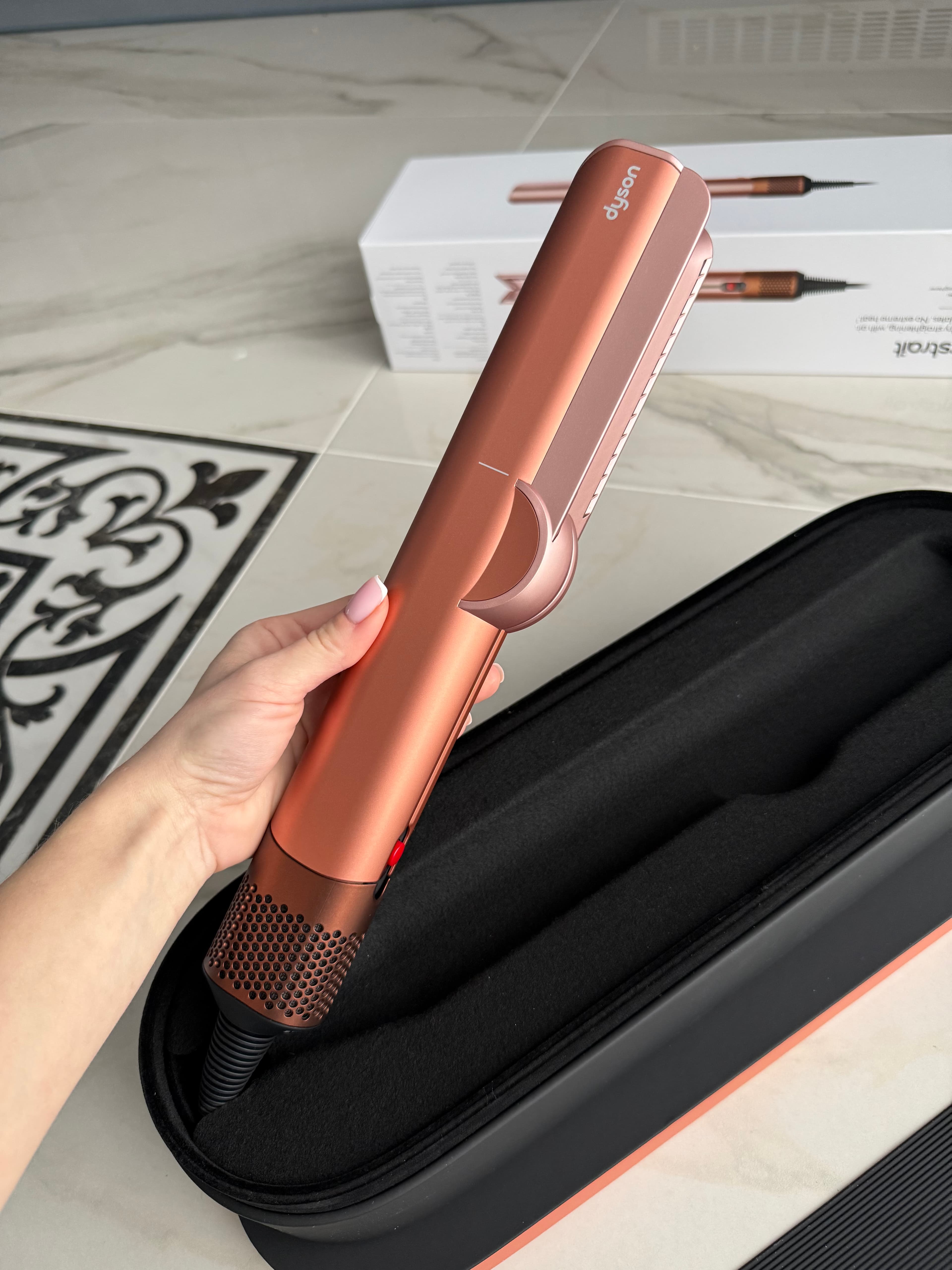 Dyson Airstrait HT01 Amber Silk 4